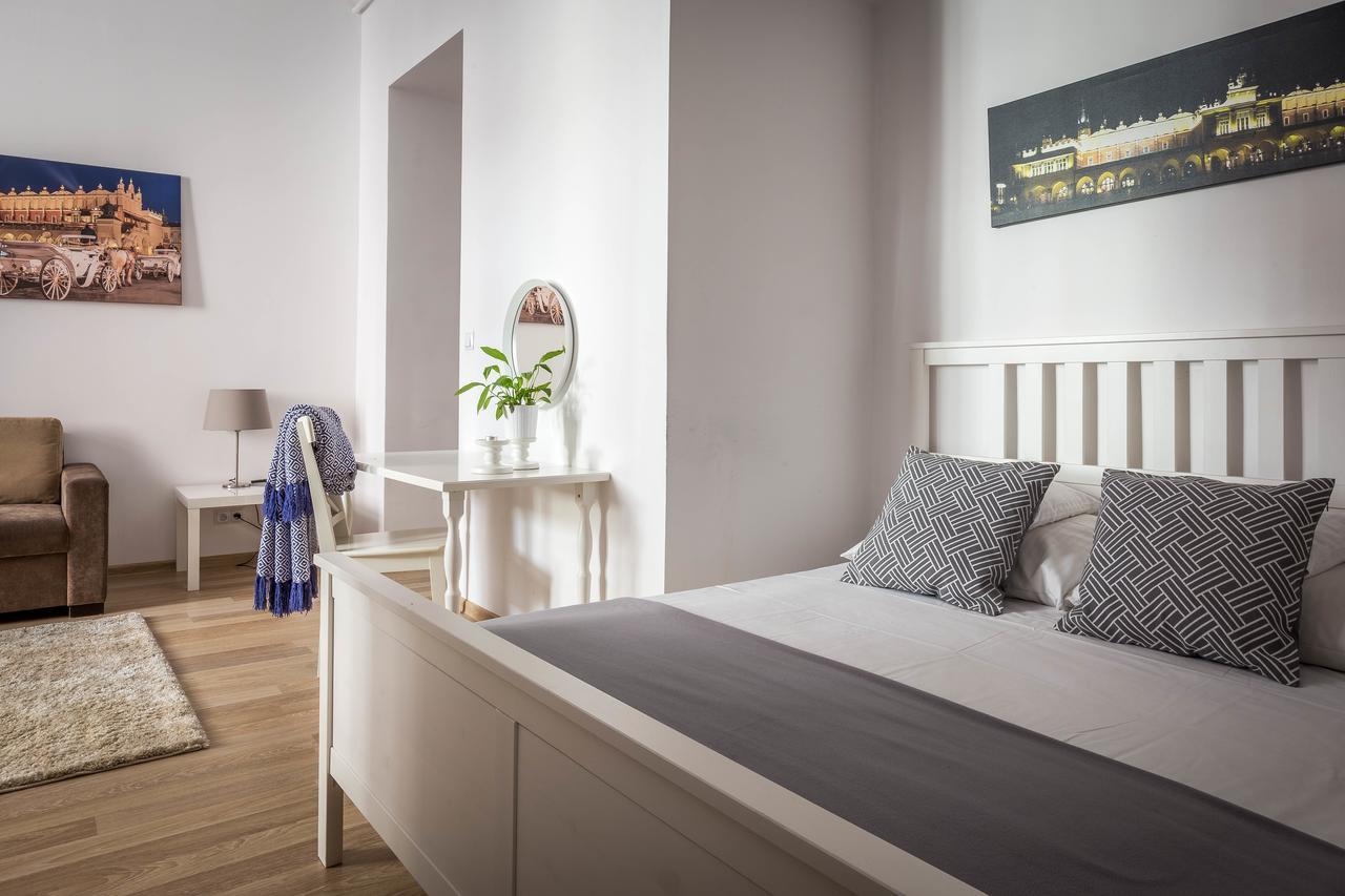 Fragola Budget & Apartment *