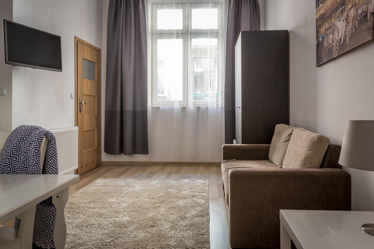 Fragola Budget & Apartment