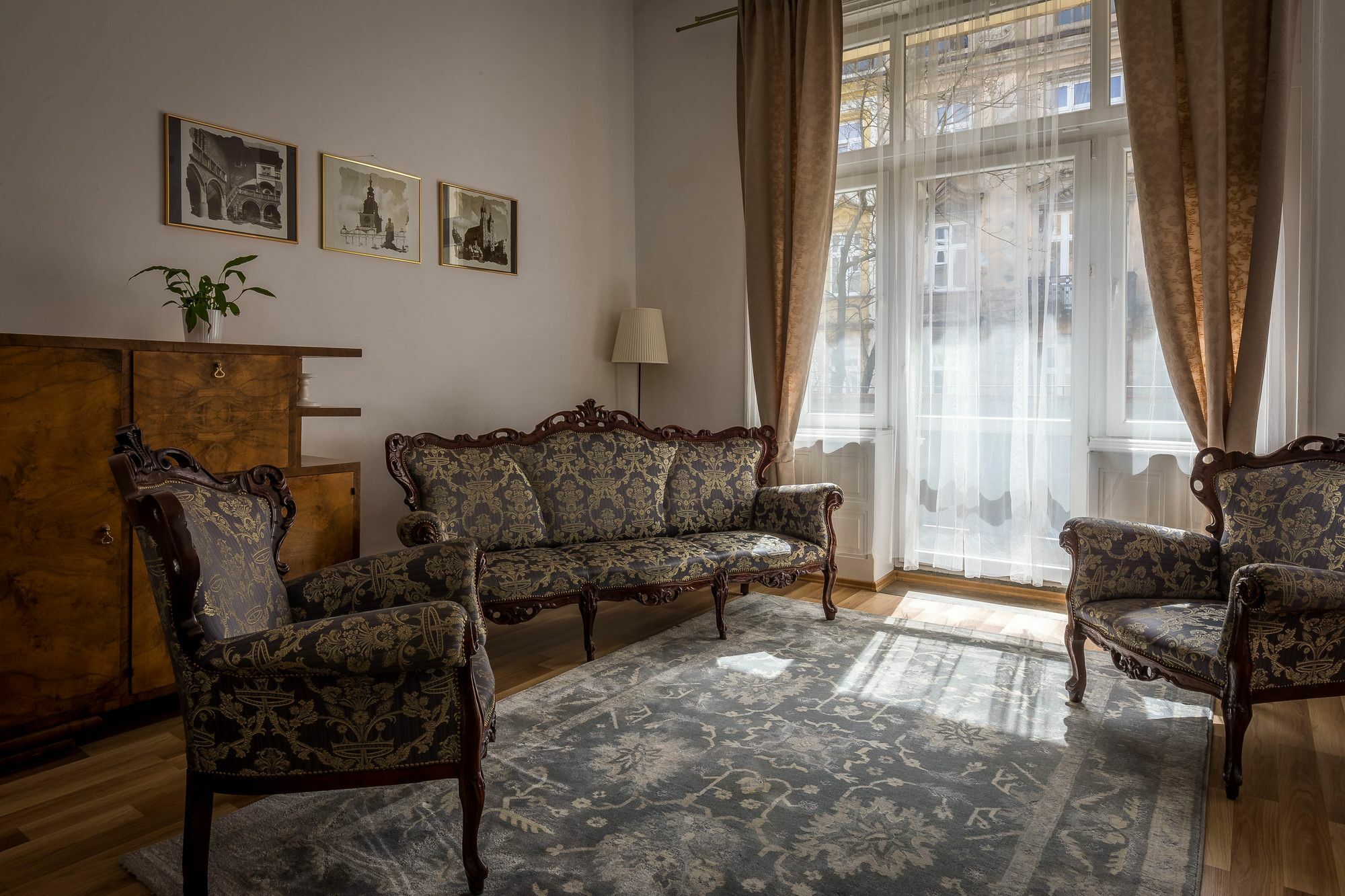 Apartment Fragola Budget & *